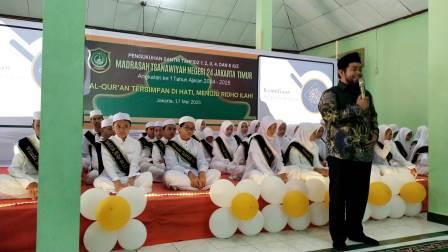 Pengukuhan Santri Tahfidz MTsN 24 Jakarta Timur Angkatan Pertama Tahun Ajaran 2024–2025