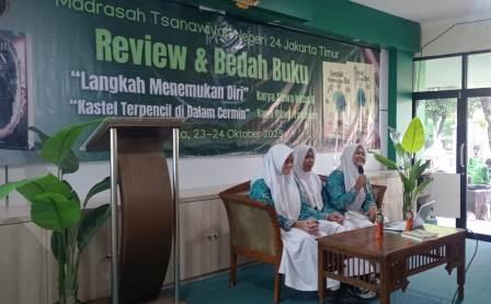 Siswa MTsN 24 Jakarta Timur Bedah Buku