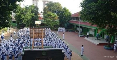 Semangat Kepahlawanan Menggema di MTsN 24 Jakarta Timur